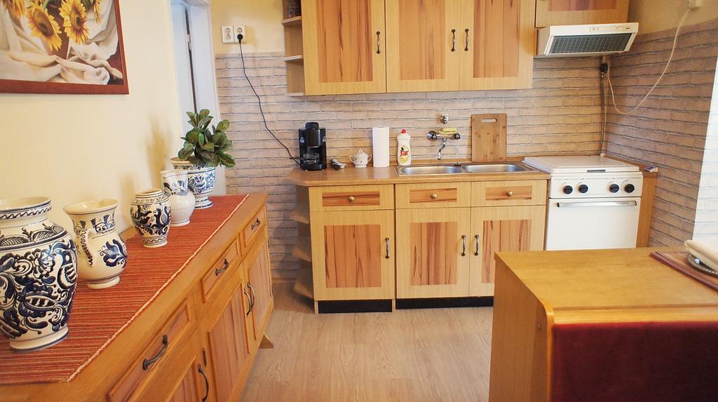 귤러 Hajnal Apartman 빌라 객실 사진